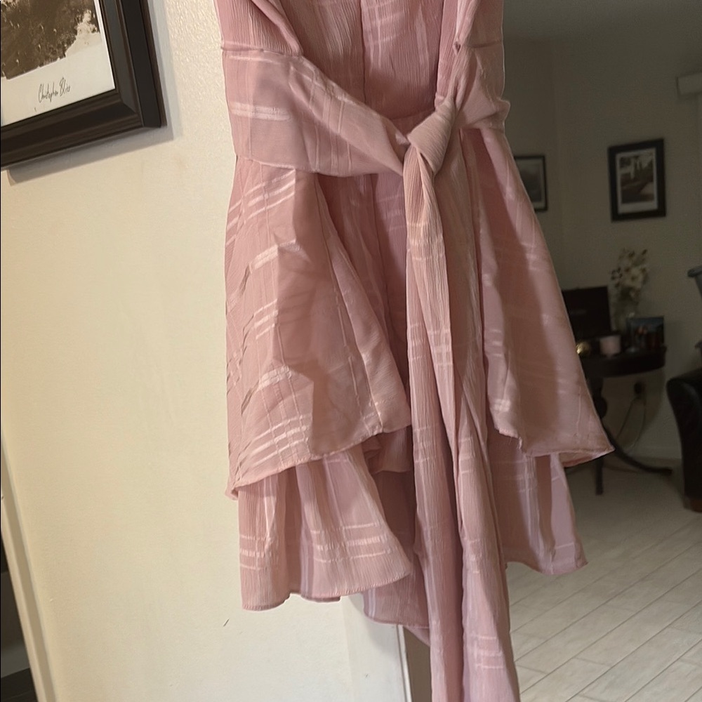 @Balance Pink Ruffled Romper - Picture 4 of 4